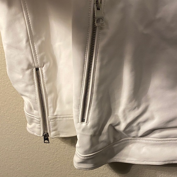 GUESS White Men's Zip-Up Moto Jacket - Picture 3 of 6